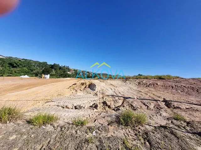Terreno com 240m², à venda, no bairro Vila Amélia em São José dos Campos