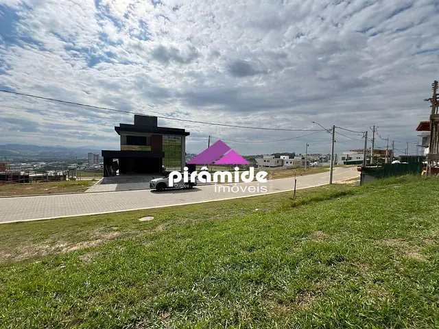 Terreno com 367m², à venda, no bairro Urbanova em São José dos Campos