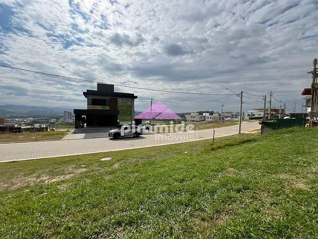 Terreno com 367m², à venda, no bairro Urbanova em São José dos Campos