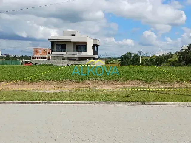 Terreno com 331m², à venda, no bairro Loteamento Terras Alpha São José dos Campos em São José dos Campos
