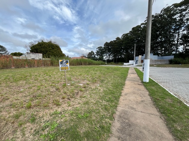 Terreno com 250m², à venda, no bairro Las Acácias em Pelotas