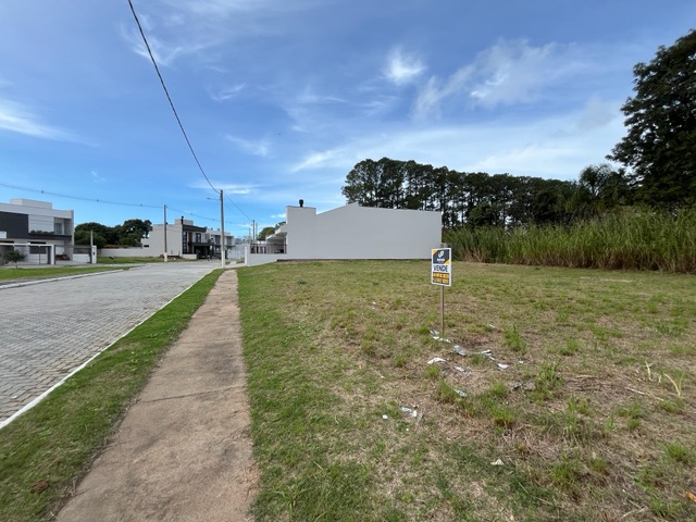 Terreno com 250m², à venda, no bairro Las Acácias em Pelotas
