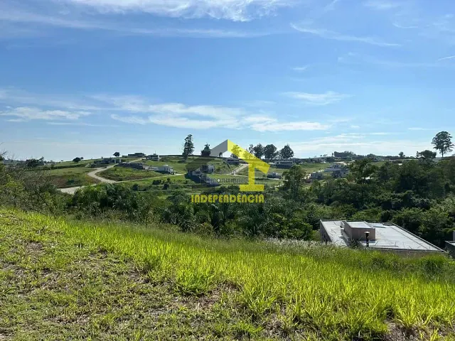 Terreno com 678m², à venda, no bairro Tapera Grande em Itatiba