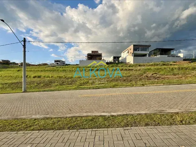 Terreno com 332m², à venda, no bairro Loteamento Terras Alpha São José dos Campos em São José dos Campos