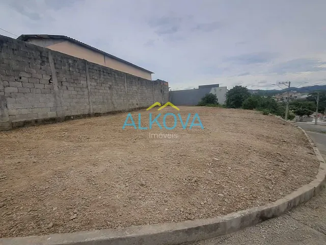 Terreno com 232m², à venda, no bairro Jardim Nova República em São José dos Campos