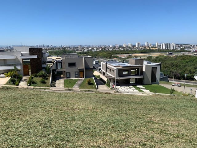 Terreno com 900m², à venda, no bairro Condomínio Reserva do Paratehy em São José dos Campos