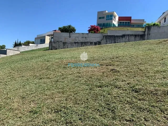 Terreno com 900m², à venda, no bairro Condomínio Reserva do Paratehy em São José dos Campos