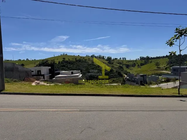 Terreno com 410m², à venda, no bairro Bairro Itapema em Itatiba