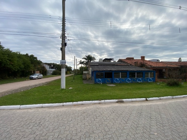 Terreno com 360m², à venda, no bairro Laranjal em Pelotas