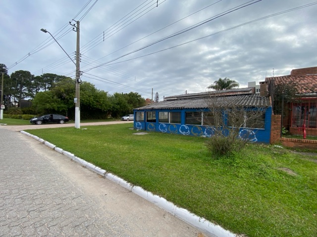 Terreno com 360m², à venda, no bairro Laranjal em Pelotas
