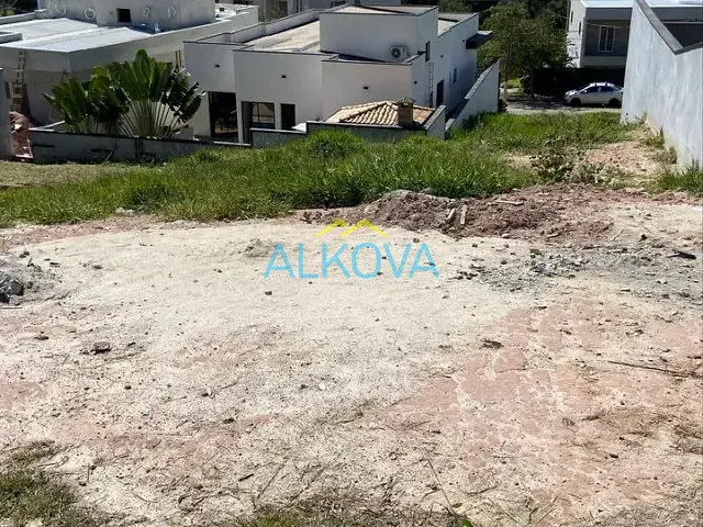 Terreno com 369m², à venda, no bairro Loteamento Verana em São José dos Campos