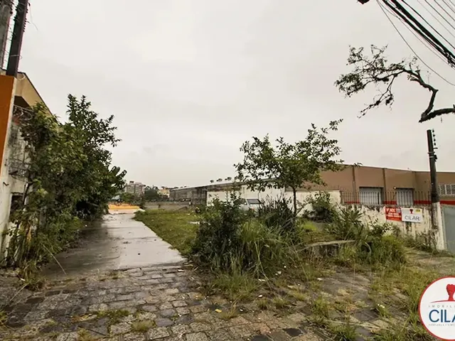 Terreno com 456m², à venda, no bairro Parolin em Curitiba