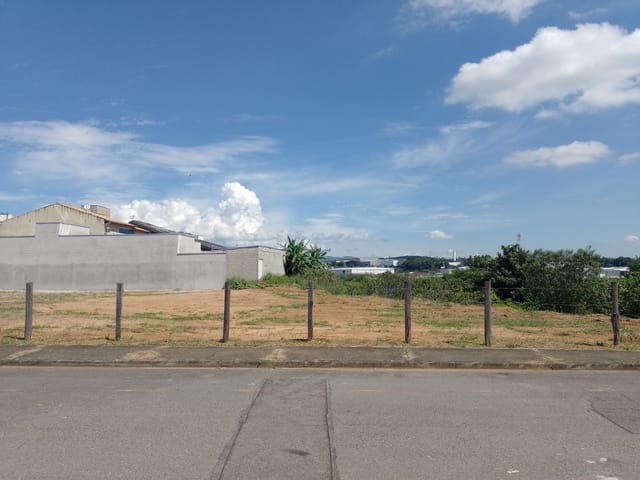 Terreno com 369m², à venda, no bairro Jardim Oásis em Taubaté