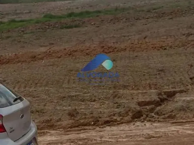 Terreno com 250m², à venda, no bairro Putim em São José Dos Campos