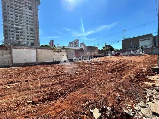 Terreno com 495m², à venda, no bairro Estrela em Ponta Grossa