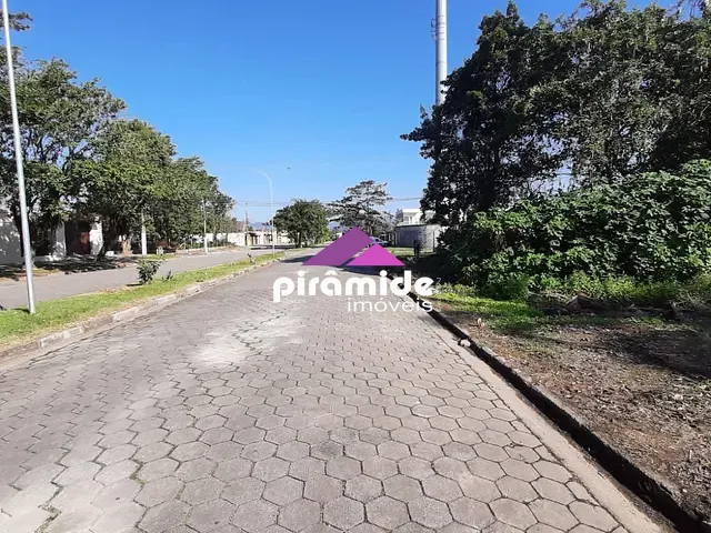 Terreno com 500m², à venda, no bairro Praia das Palmeiras em Caraguatatuba