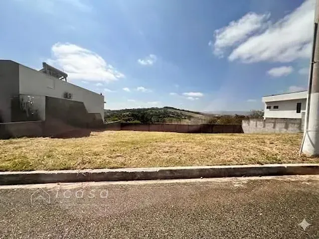 Terreno com 256m², à venda, no bairro Reserva do Vale em Caçapava