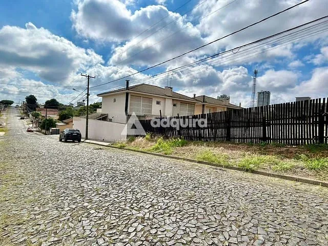Terreno com 743m², à venda, no bairro Orfãs em Ponta Grossa