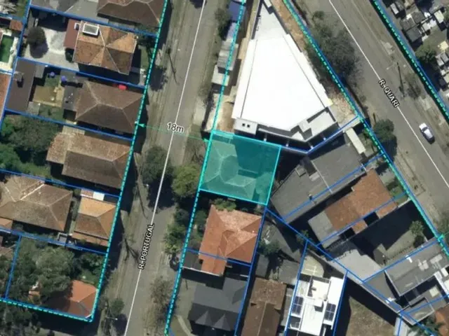 Terreno com 262m², à venda, no bairro SAO FRANCISCO em Curitiba