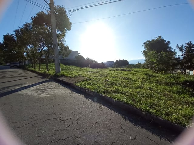 Terreno com 500m², à venda, no bairro Parque das Nações em Pindamonhangaba