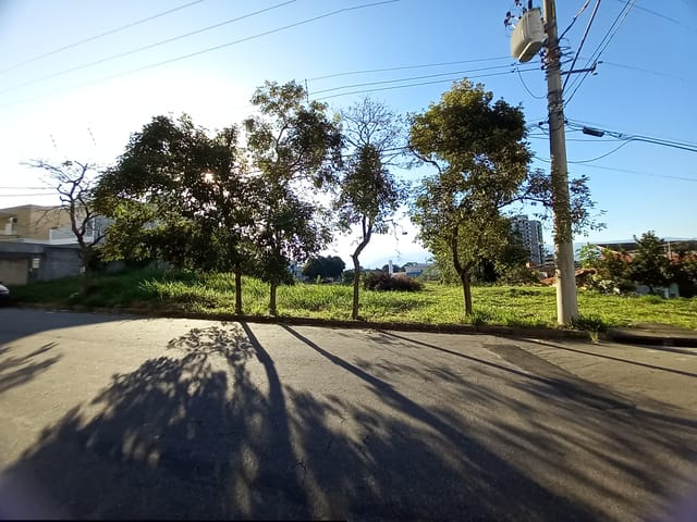 Terreno com 500m², à venda, no bairro Parque das Nações em Pindamonhangaba