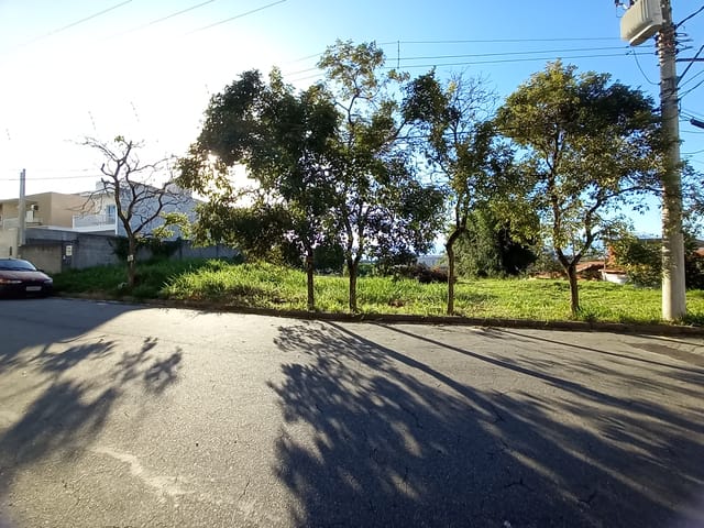 Terreno com 500m², à venda, no bairro Parque das Nações em Pindamonhangaba