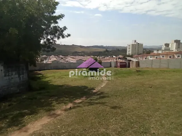 Terreno com 1300m², à venda, no bairro Campo Belo em São José dos Campos