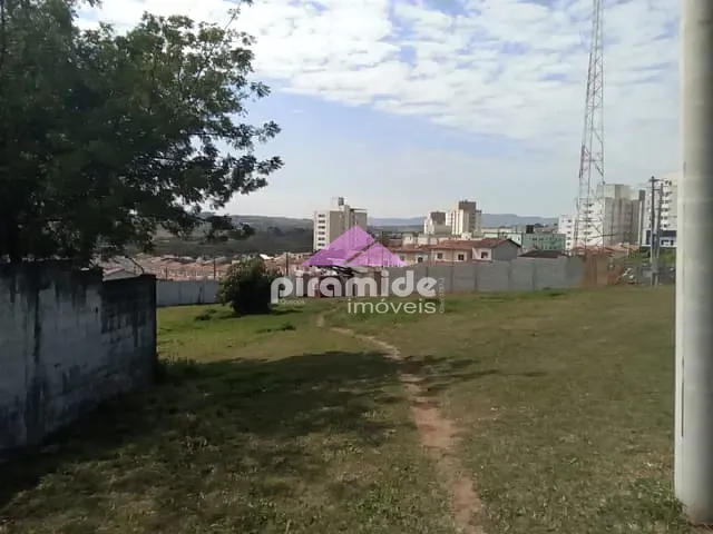 Terreno com 1300m², à venda, no bairro Campo Belo em São José dos Campos