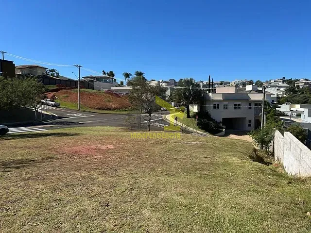 Terreno com 526m², à venda, no bairro Jardim Alto de Santa Cruz em Itatiba