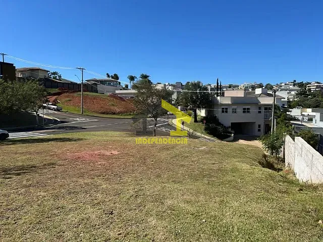 Terreno com 526m², à venda, no bairro Jardim Alto de Santa Cruz em Itatiba