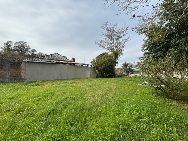 Terreno com 480m², à venda, no bairro Laranjal em Pelotas