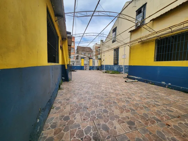 Terreno com 770m², à venda, no bairro Centro em Pelotas