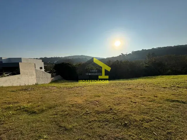 Terreno com 680m², à venda, no bairro Fazenda Santa Isabel em Louveira
