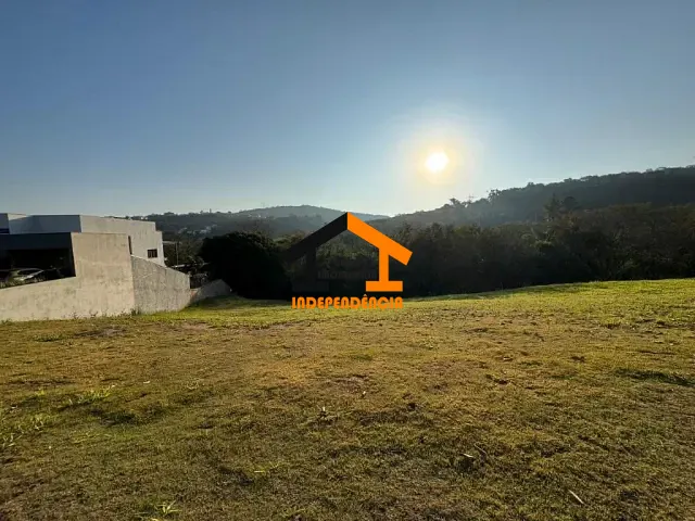 Terreno com 680m², à venda, no bairro Fazenda Santa Isabel em Louveira