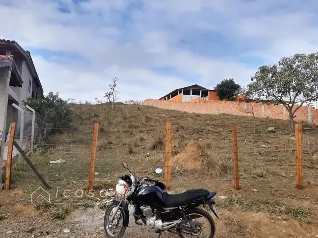Terreno com 1600m², à venda, no bairro Boa Vista em Caçapava