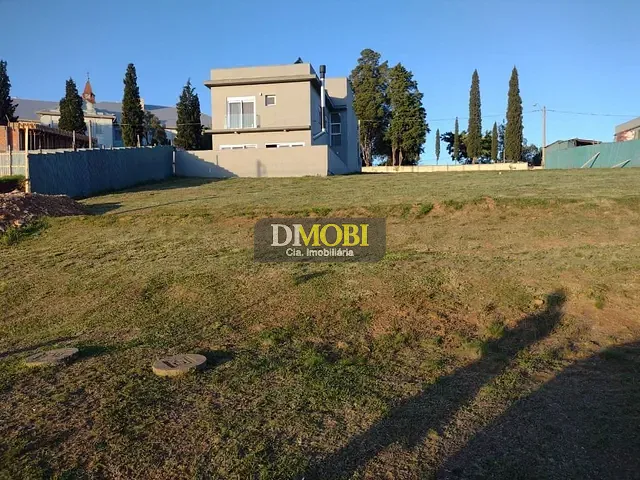 Terreno com 262m², à venda, no bairro Centro em Gravataí