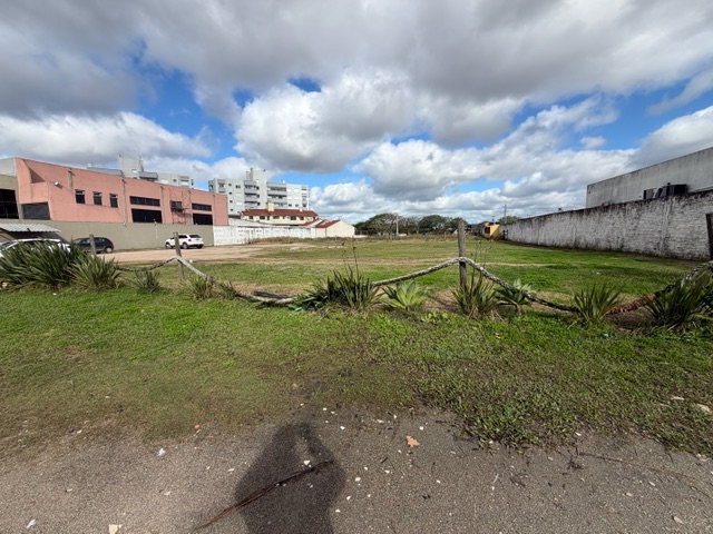 Terreno com 1000m², à venda, no bairro Areal em Pelotas