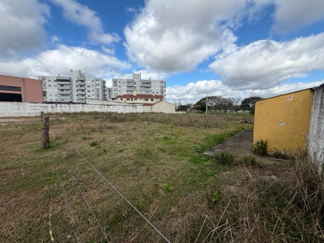 Terreno com 1000m², à venda, no bairro Areal em Pelotas