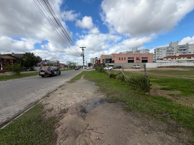 Terreno com 1000m², à venda, no bairro Areal em Pelotas