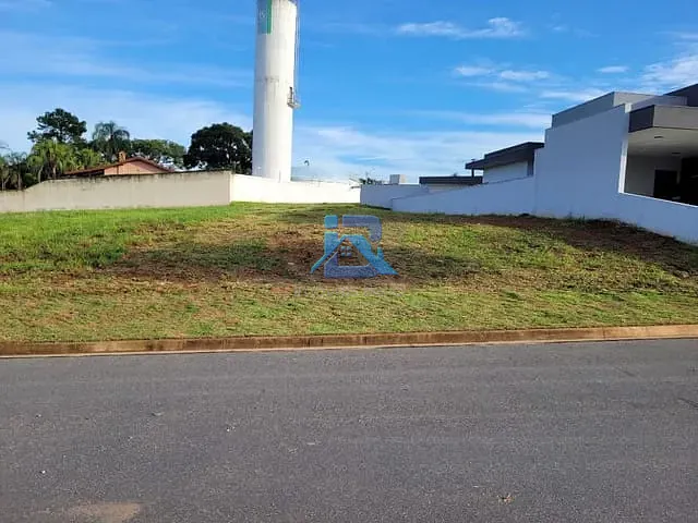 Terreno com 570m², à venda, no bairro Residencial Fazenda Santa Rosa - Fase 1 em Itatiba