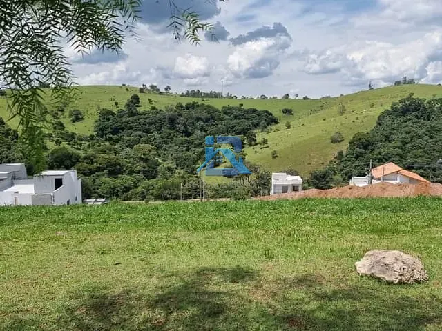 Terreno com 452m², à venda, no bairro Bairro Itapema em Itatiba
