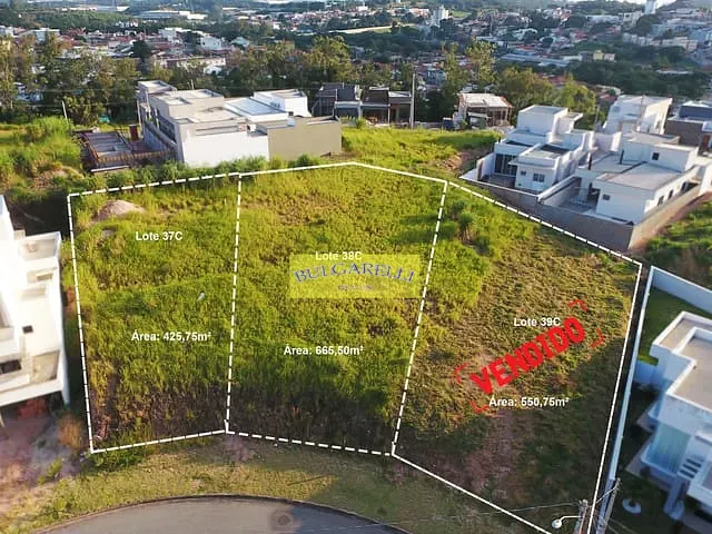Terreno com 426m², à venda, no bairro Residencial Jatobás em Louveira