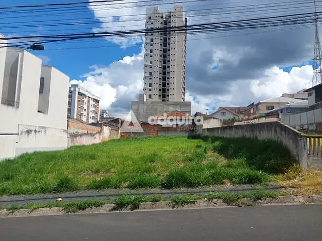 Terreno com 479m², à venda, no bairro Centro em Ponta Grossa