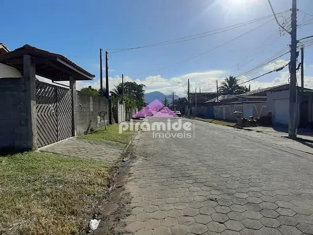 Terreno com 527m², à venda, no bairro Parque Balneário Maria Helena em Caraguatatuba