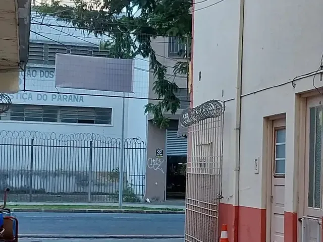 Terreno com 588m², à venda, no bairro Centro em Curitiba