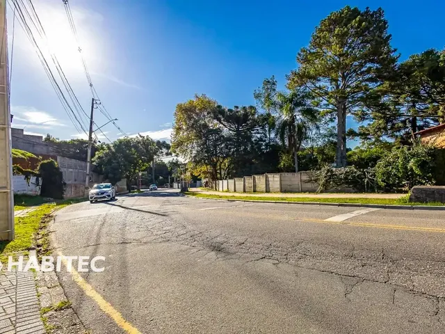 Terreno com 802m², à venda, no bairro Mercês em Curitiba