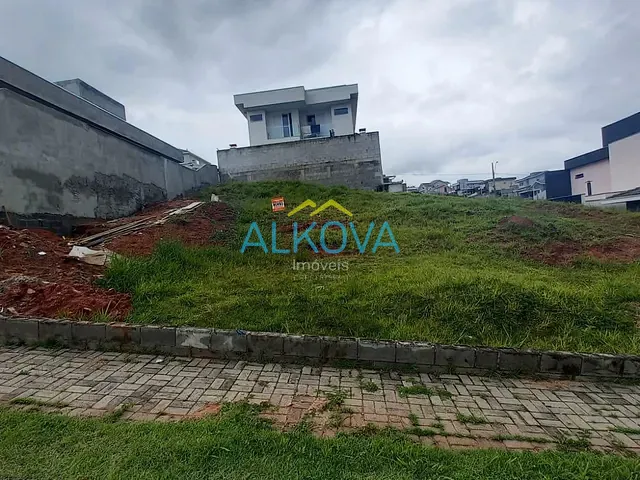 Terreno com 252m², à venda, no bairro Condomínio Residencial Mantiqueira em São José dos Campos
