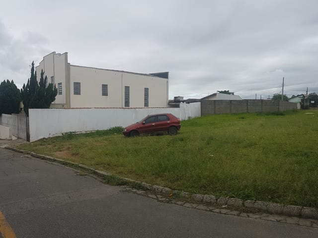 Terreno com 300m², à venda, no bairro Jardim Princesa em Pindamonhangaba