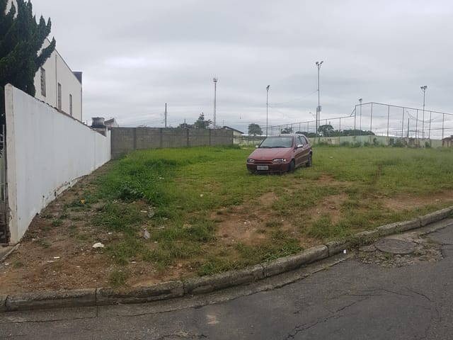 Terreno com 300m², à venda, no bairro Jardim Princesa em Pindamonhangaba