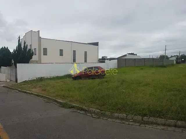 Terreno com 300m², à venda, no bairro Jardim Princesa em Pindamonhangaba
